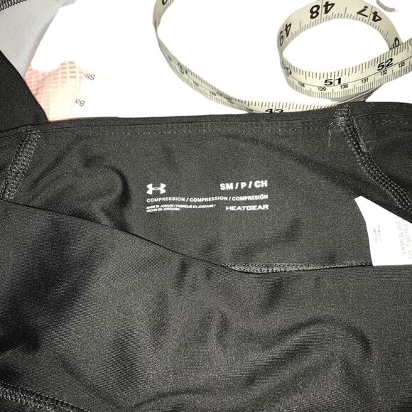 Under Armour heatgear compression workout Capri size small new with tag - Picture 2 of 6